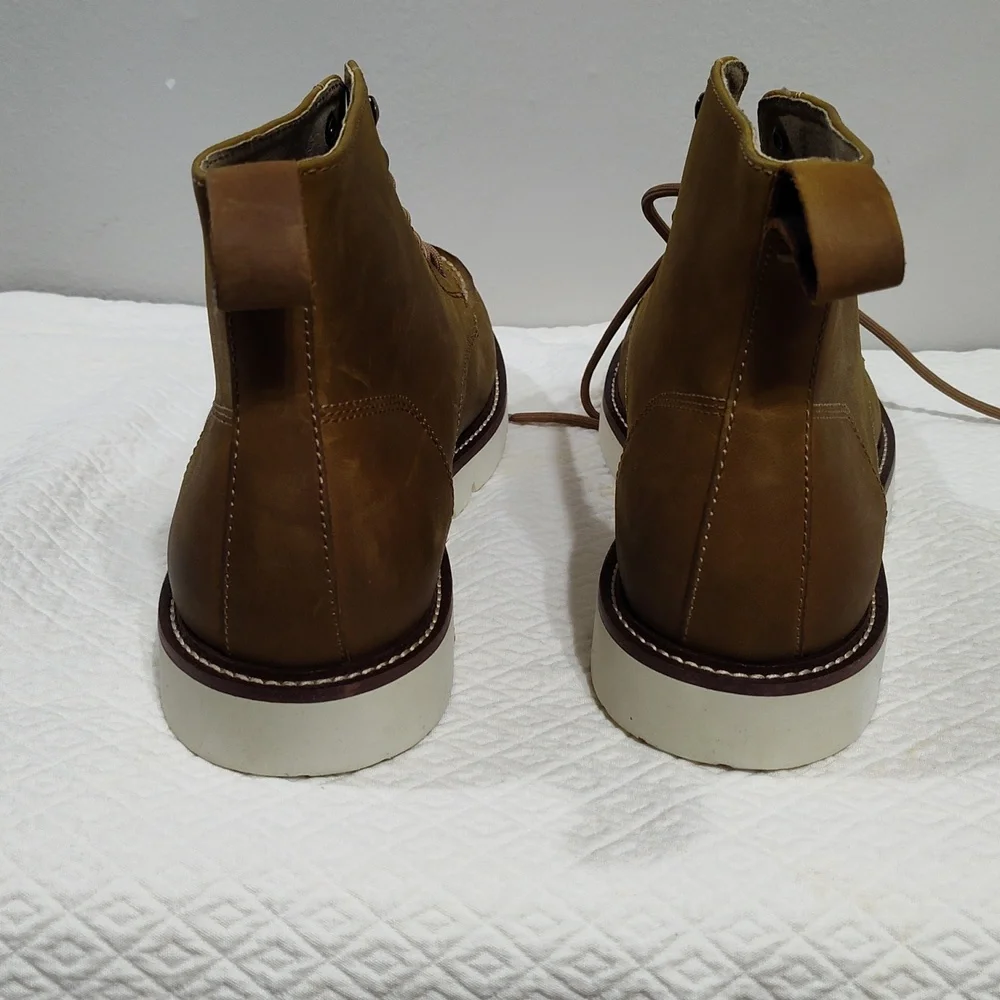 Banana Republic true utilitarian